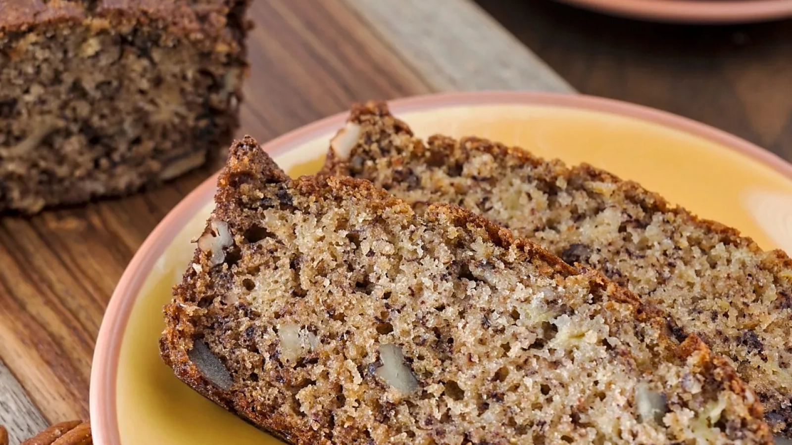 Bananenbrot mit Pekannüssen